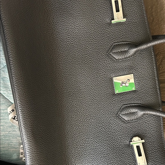 Other - Elegant Black Leather Men's Bag